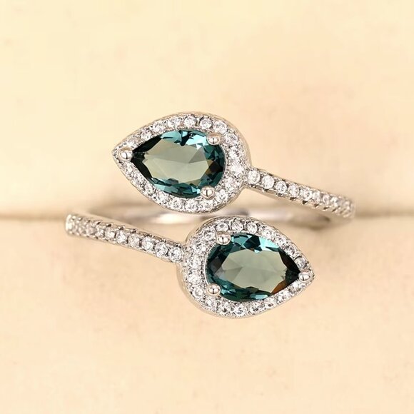 NEW 14k White Gold Pear Cut Diamond Ring Tear Drop Adjustable Resizable Ring - Picture 5 of 6